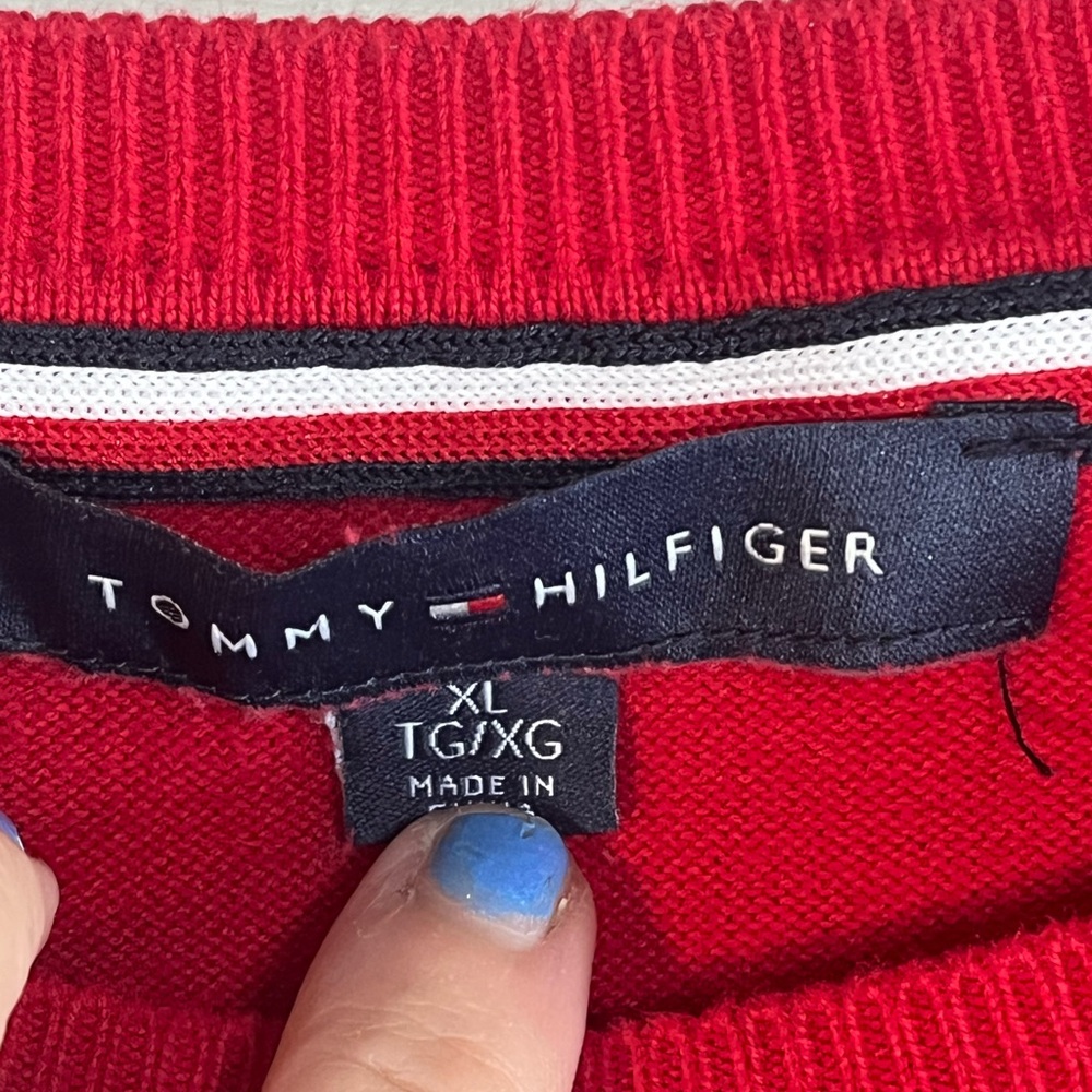 TOMMY HILFIGER Cozy Polar Bear Red Knit Sweater - Picture 4 of 12